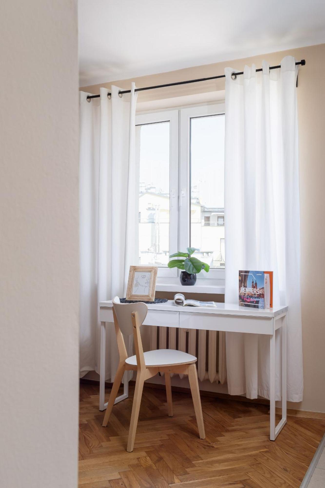 Apartment Eagle Pharmacy By Renters