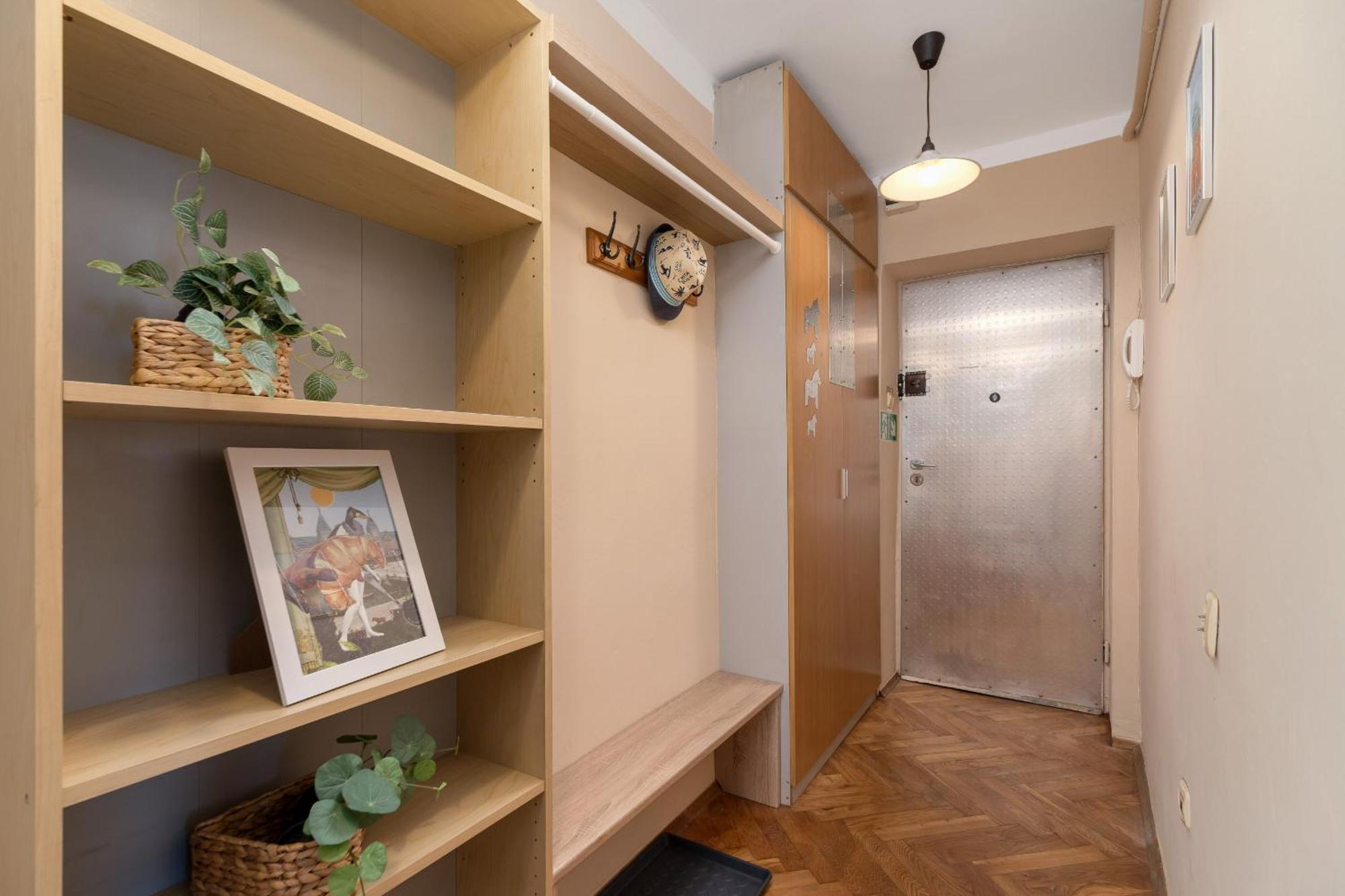 Eagle Pharmacy By Renters *