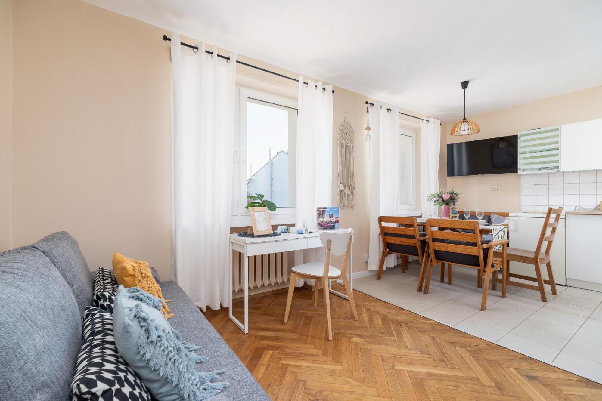 Apartment Eagle Pharmacy By Renters *